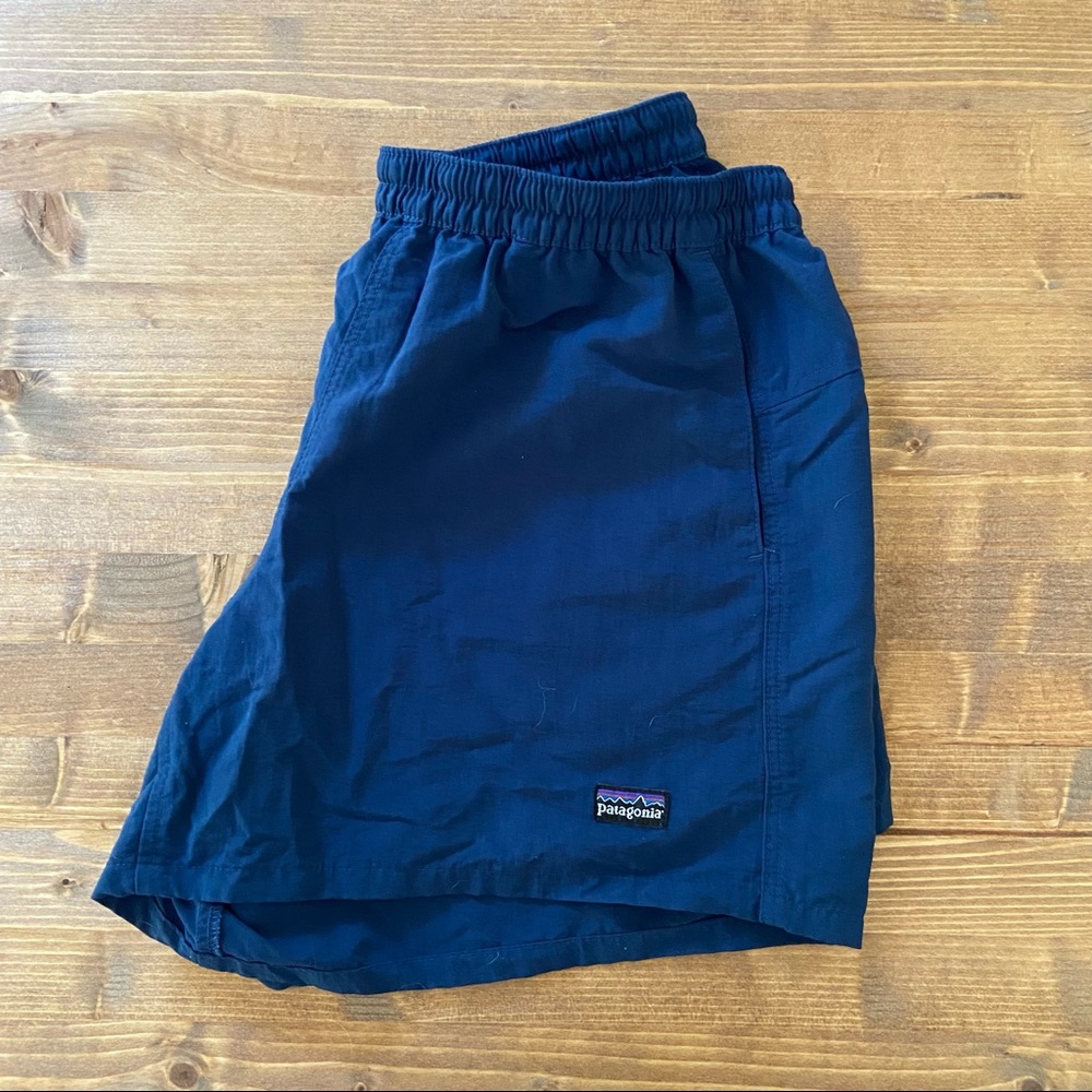 Patagonia Baggies Shorts // NAVY